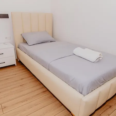 Center Apartamento Tirana
